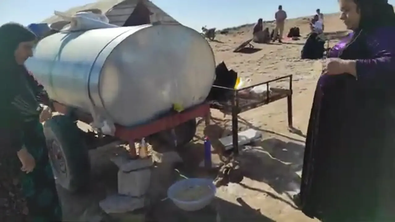 غذای روستایی در ایران؛ پخت ماکارونی توسط بانوان عشایر در طبیعت