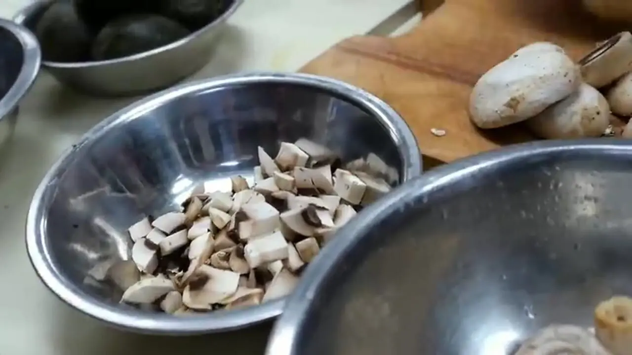 غذای خیابانی در آمریکا؛ پخت غذاهای محبوب با شاه خرچنگ آلاسکایی در نیویورک