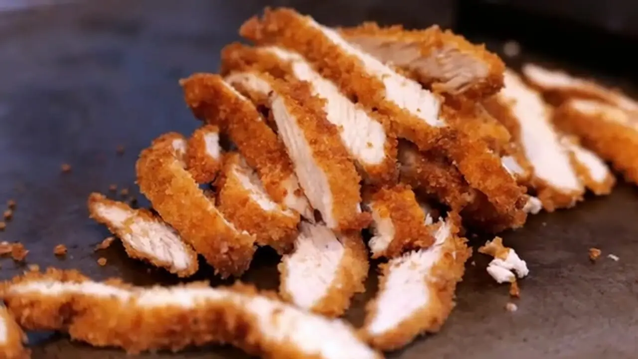 غذای خیابانی در آمریکا؛ تهیه استیک گوشت و پنیر و ساندویچ مرغ کبابی در نیویورک