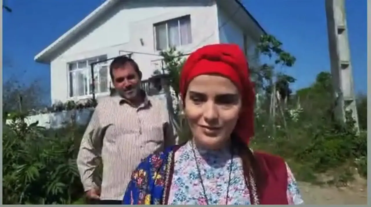 سفر زمان؛ وقتی «سوجان» مچ «جاوید» را موقع سیگار کشیدن در پشت‌صحنه گرفت