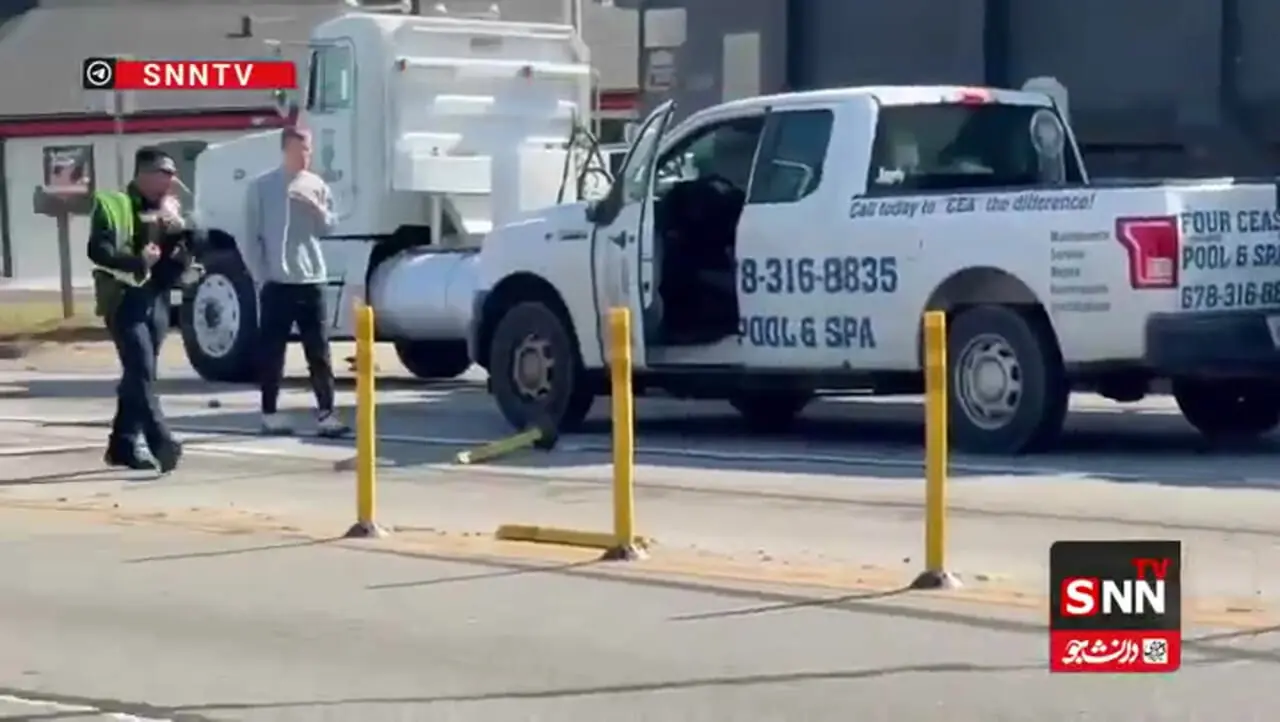 ببینید | فرود اضطراری هواپیمای سبک در وسط بزرگراه جورجیا و برخورد با خودروها