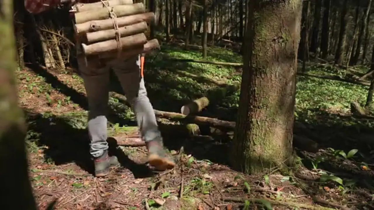 غذای روستایی در سوئیس؛ پخت استیک تاماهاوک در کنار رودخانه