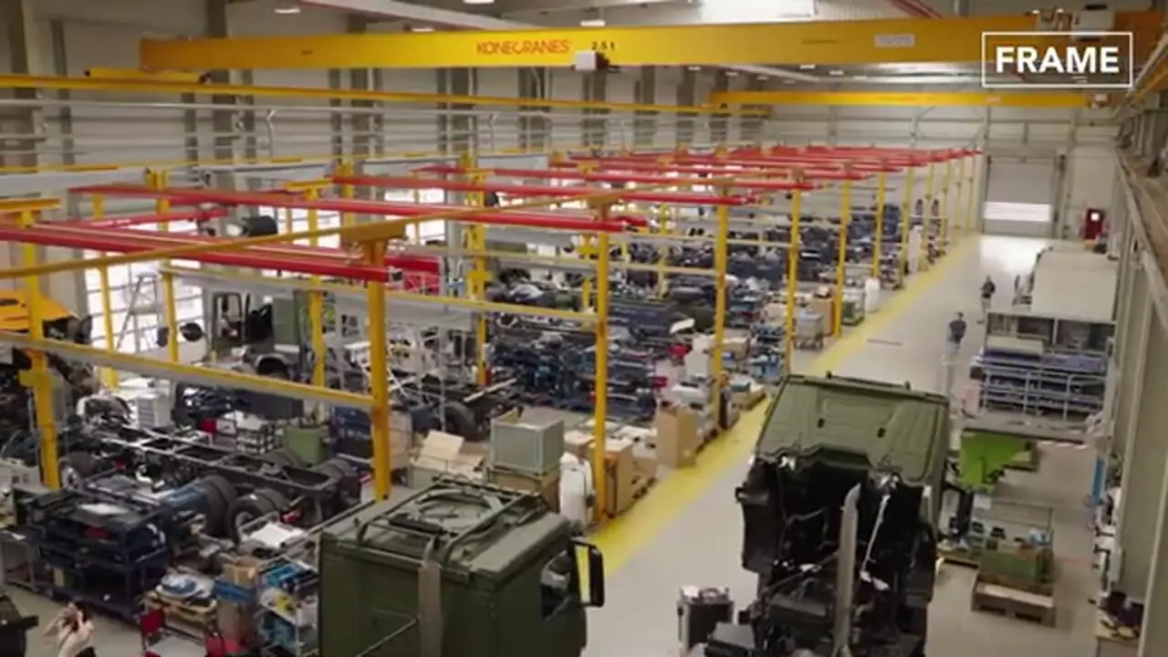 نگاهی به فرآیند تولید کامیون های مرسدس بنز eEconic و eActros