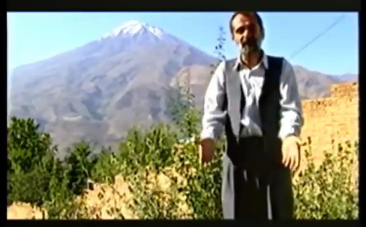 سفر در زمان؛ «دکتر» سریال پایتخت 7 در حال اجرا در شبکه مازندران؛ سال 82