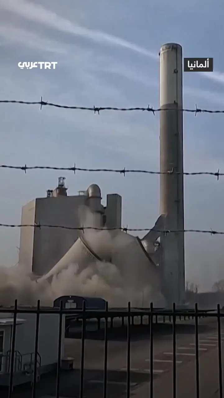 ببینید| انفجار مهندسی‌شده برج ۱۱۷ متری نیروگاه زغال‌سنگ در آلمان