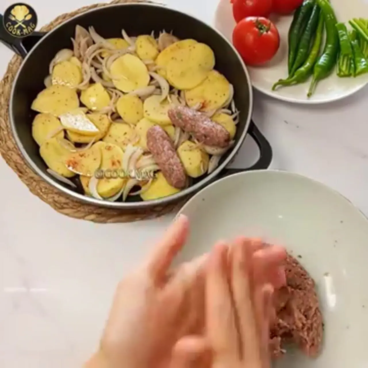 ببینید| طرز تهیه یک غذای سریع با گوشت چرخ کرده و سیب زمینی