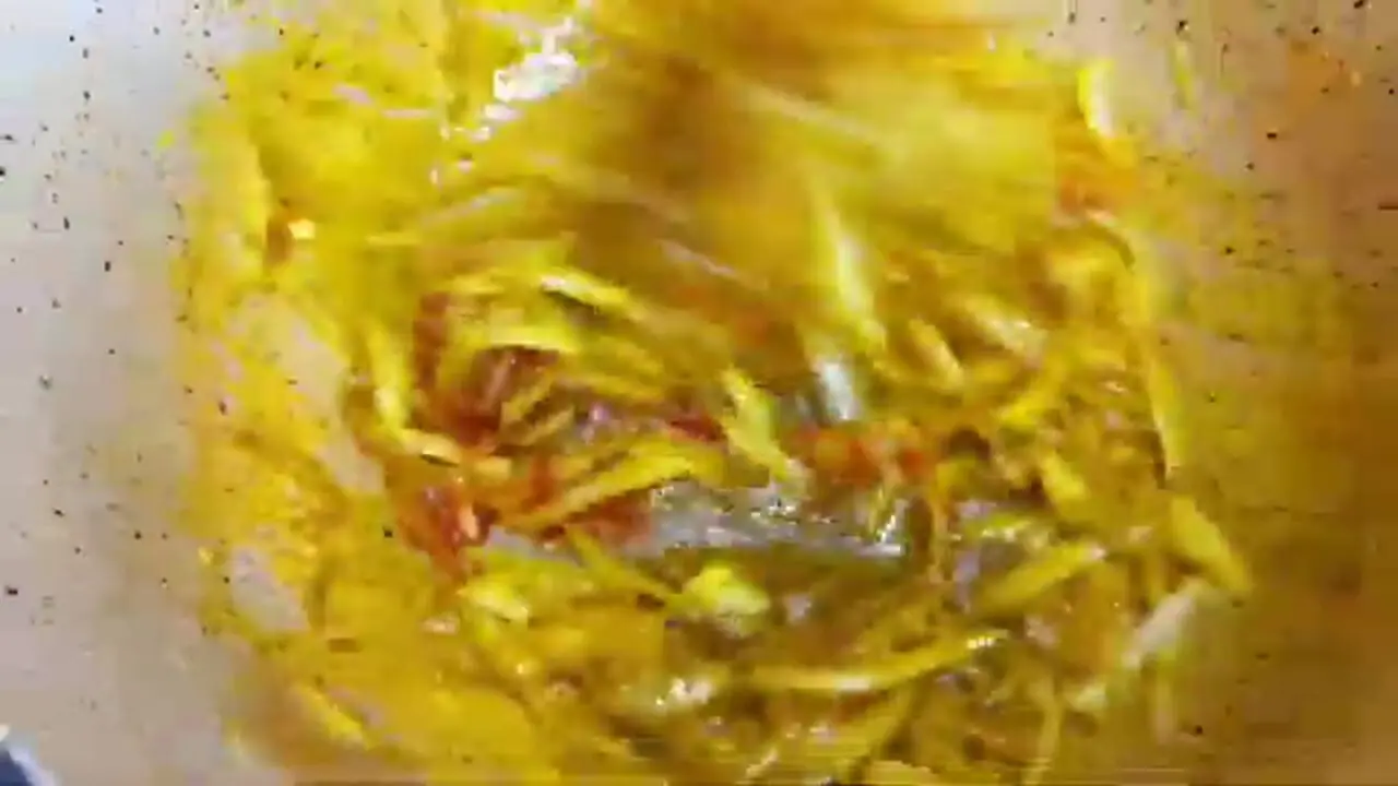 ببینید| طرز تهیه یک غذای خوشمزه و فوری با جگر مرغ