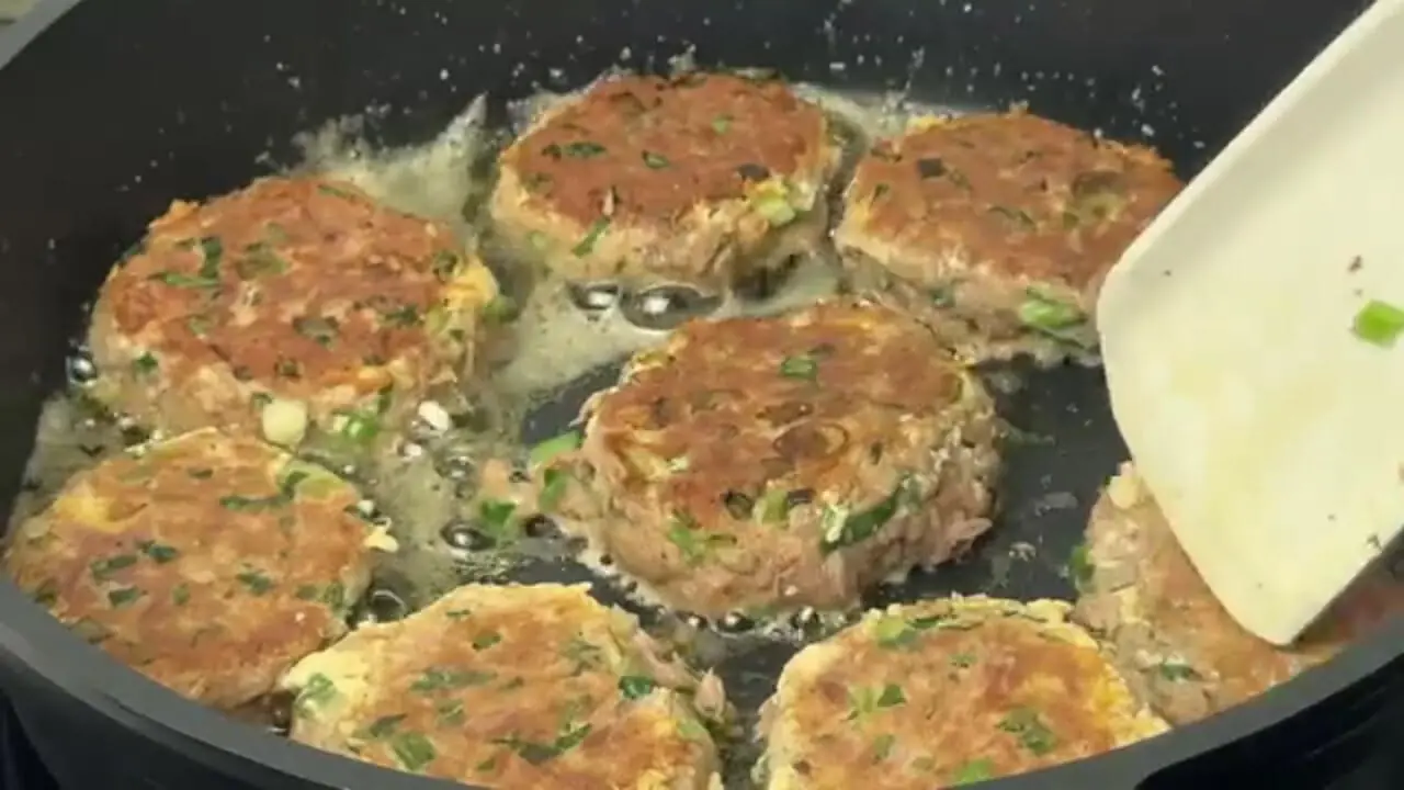 ببینید| طرز تهیه یک غذای جدید با تن ماهی و سیب زمینی