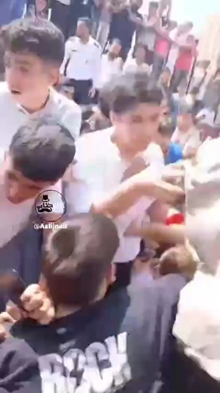 یک یوتیوبر در شلوغی ایران‌مال مجروح شد و غش کرد!
