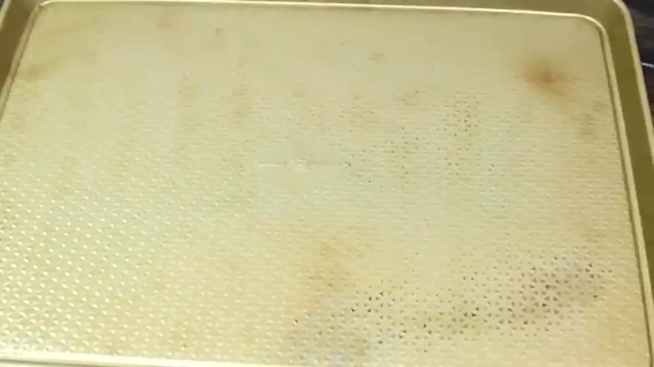 طرز تهیه بال مرغ سوخاری ترد در فر