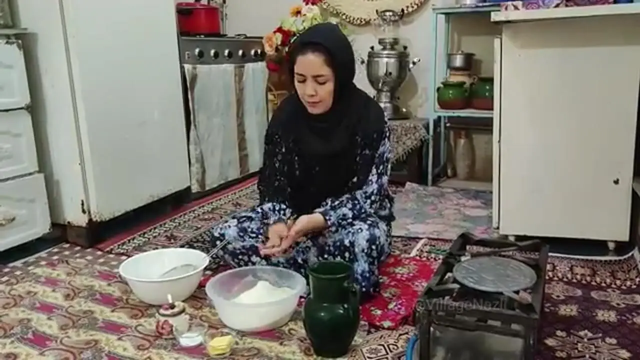غذای روستایی در ایران؛ مراحل دیدنی پخت دلمه پیاز